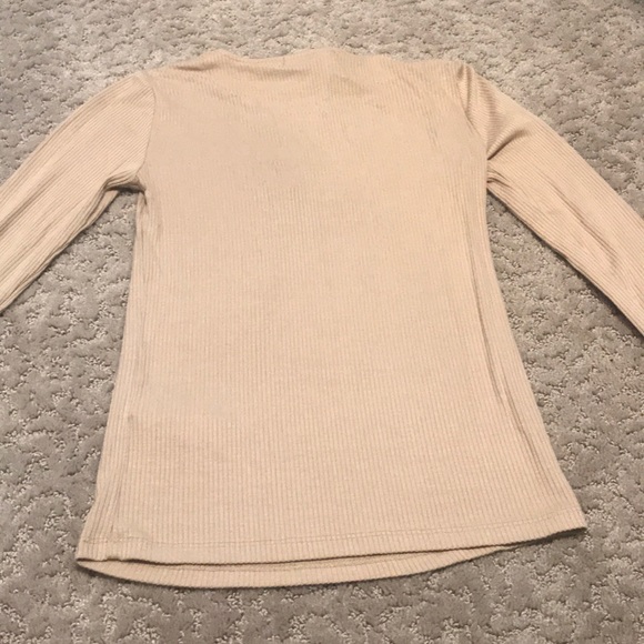 Forever 21 Top ✨ - Picture 3 of 4